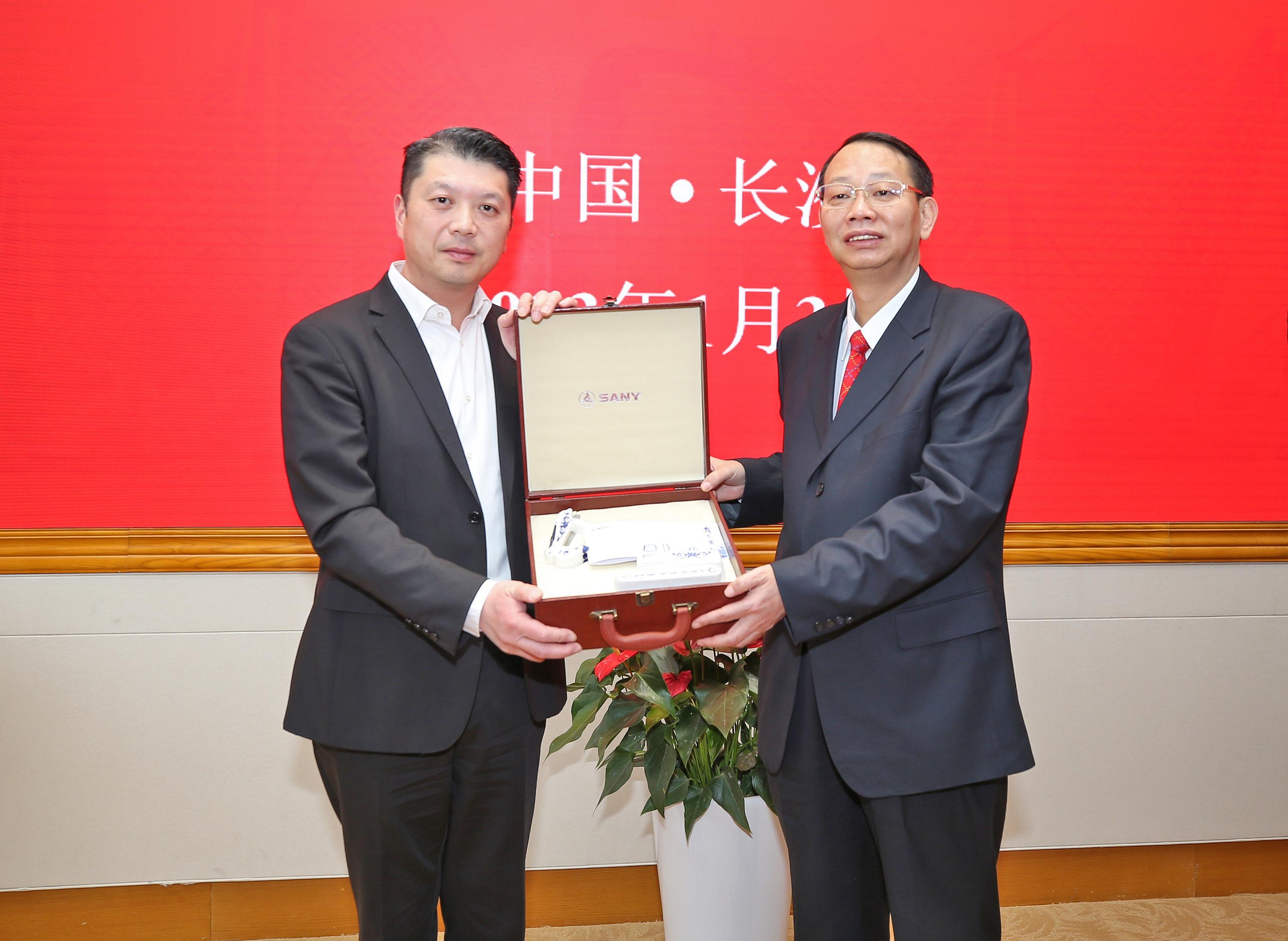 濠江论坛澳门开奖记录,机制评估方案_OOP50.372明亮版