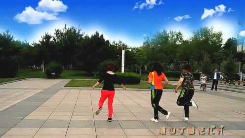 最新广场舞激情燃烧,爱的热力四射