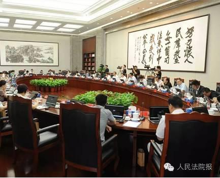 法治天下最新一期，探秘小巷深处的法治特色小店