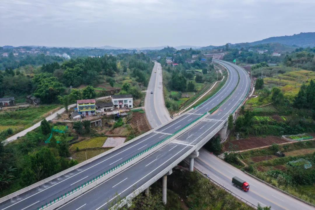 广安过境高速最新路线，驶向成功的快速通道正式开通！