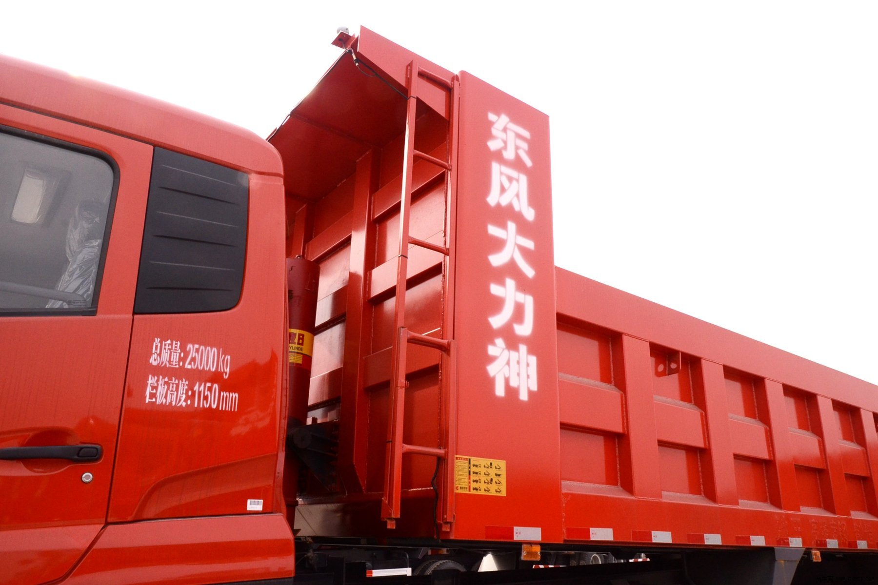 最新款东风大力神,科技巨擘重塑力量美学,实拍图片大放送