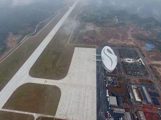 四川巴中机场最新动态与小巷特色小店探索之旅