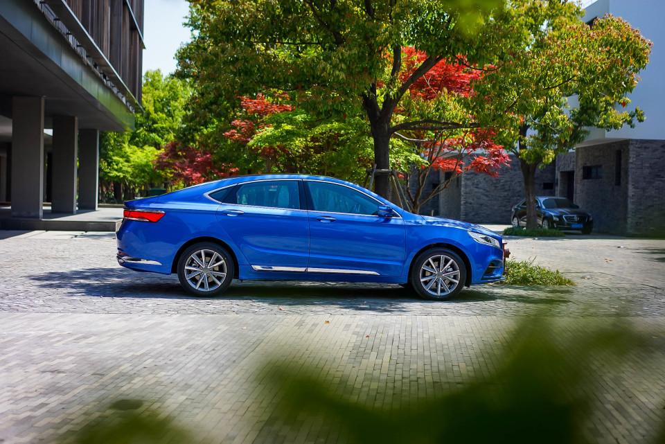 博瑞混动版，科技革新驾驶体验，引领未来出行新潮流