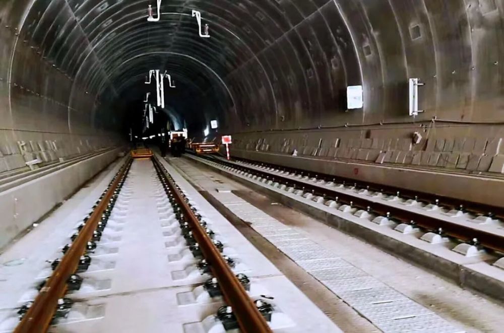 郑万高铁事故真相揭秘与最新进展关注焦点🚄最新消息速递！