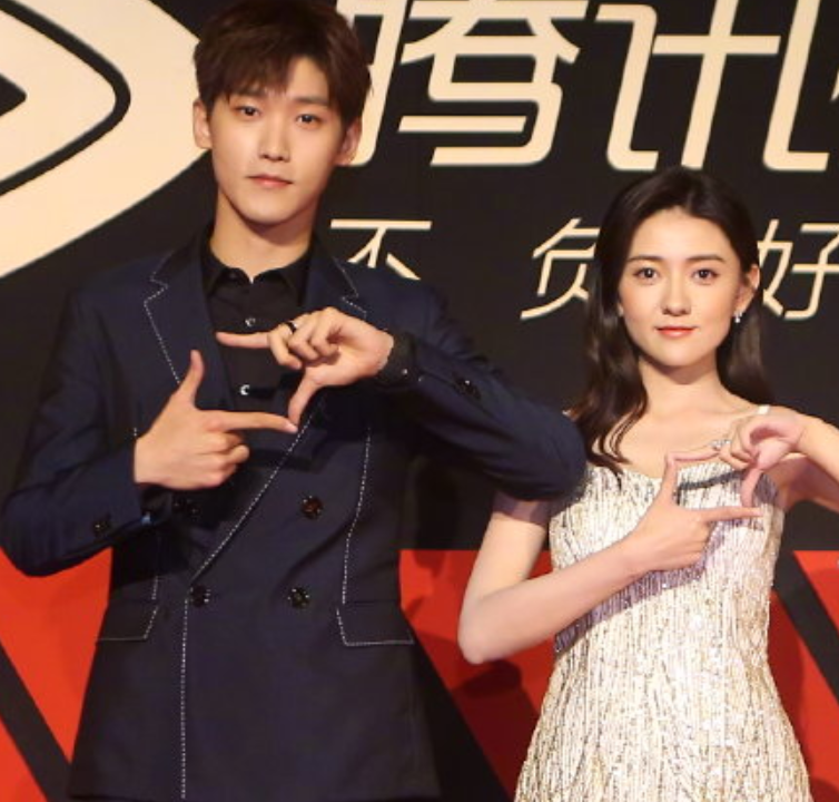 邢昭林梁洁最新消息，科技新品亮相，体验未来生活新篇章