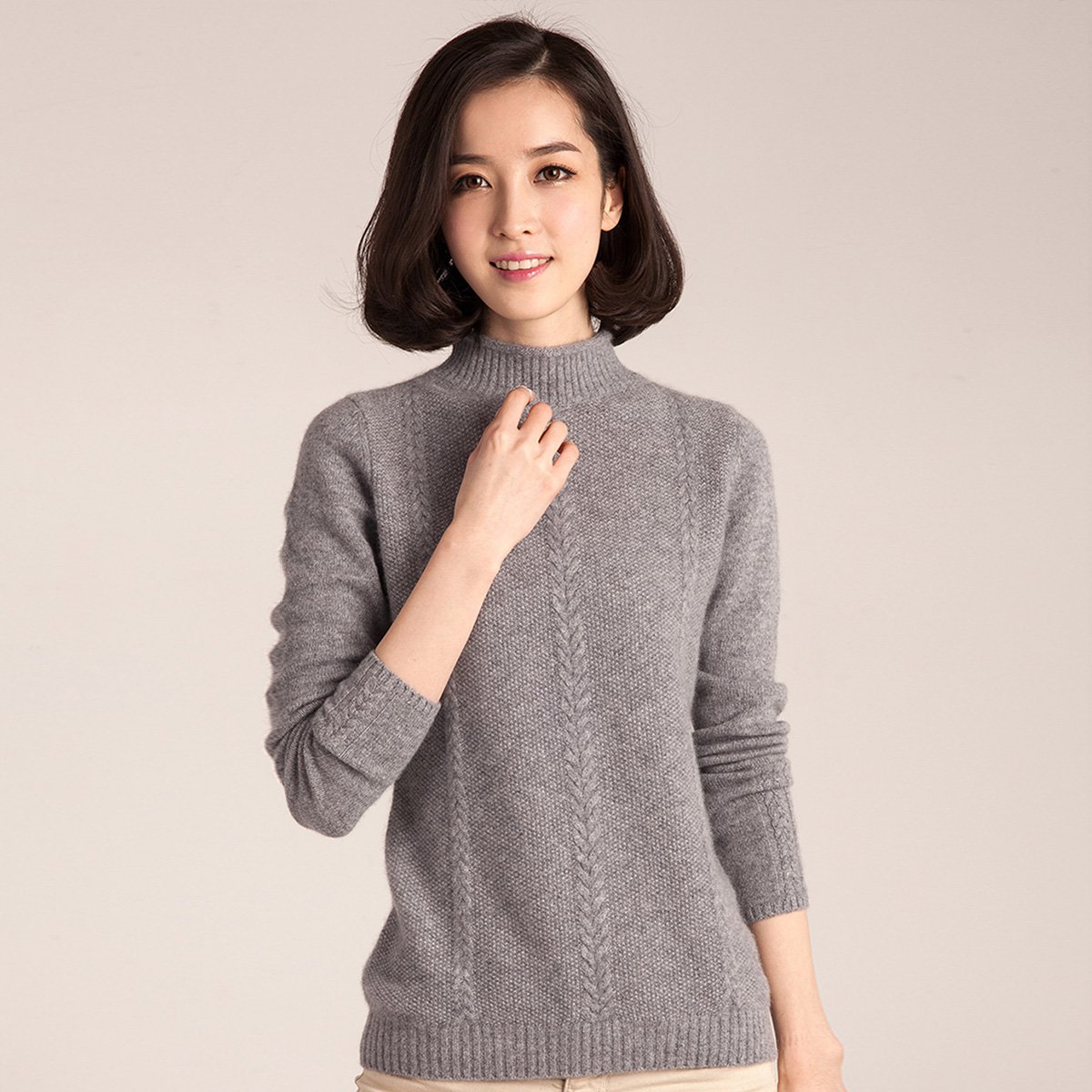 最新款羊绒衫女款图片，时尚与舒适并存的完美选择