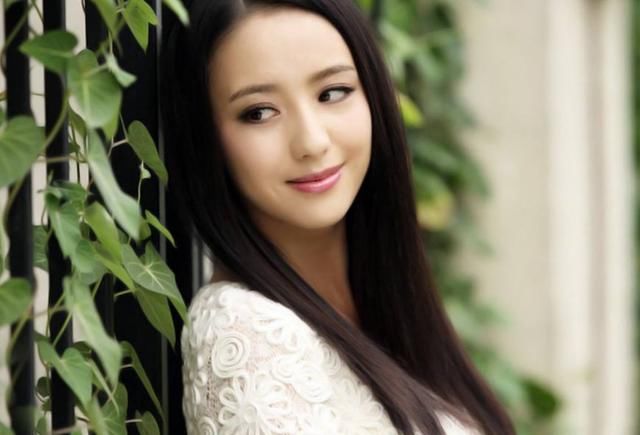 佟丽娅2024新剧,自然美景中的治愈之旅