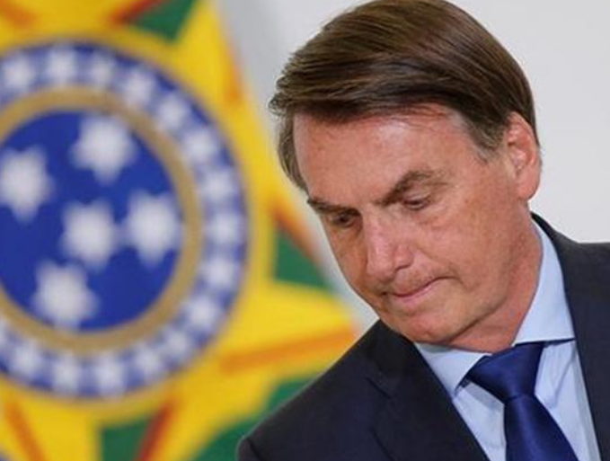 巴西总统关注疫情最新动态与小巷美食秘境的探索