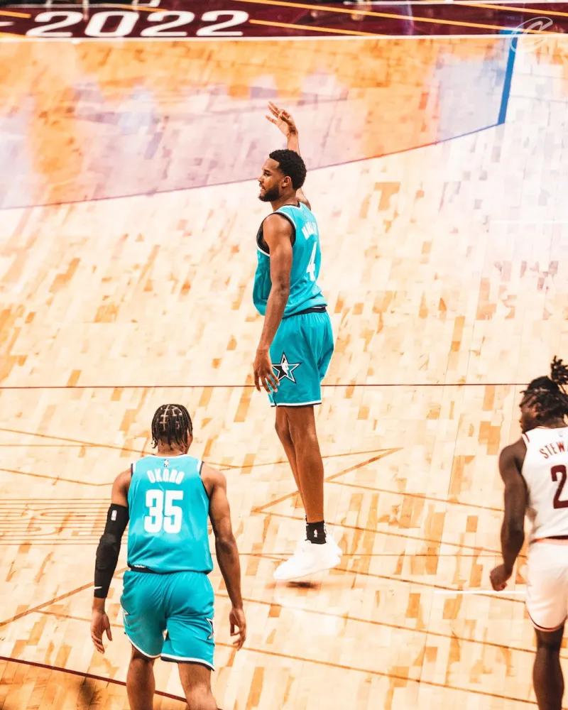 动漫明星大作战,热血荣耀的舞台之战