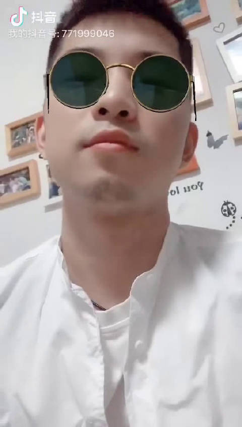 最新帅哥视频,时代潮流的印记