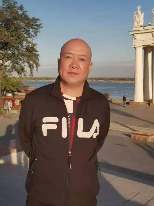 表演艺术初学者与进阶者的全方位指南，演员刘俊杰的学习之路