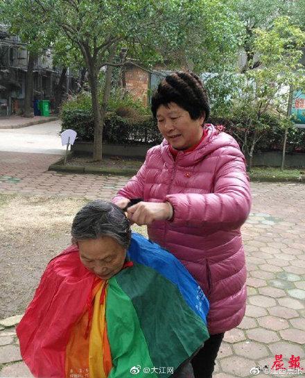 锅盖头演员表,自然美景下的角色探索之旅