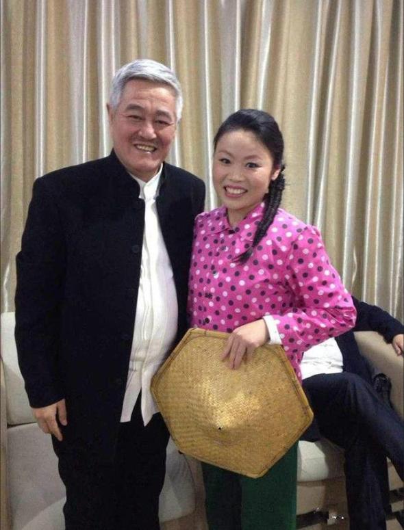 锅盖头演员表,自然美景下的角色探索之旅