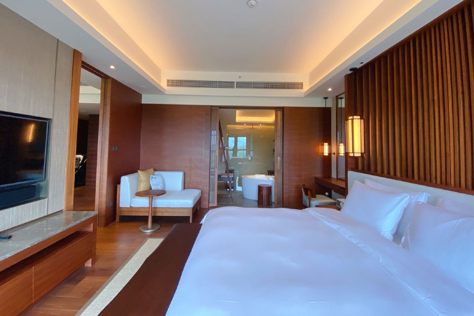 广东新锐特色度假酒店的崛起与影响力探析,某某观点解读