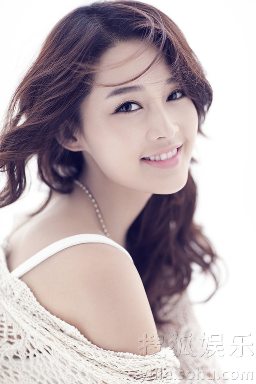 时尚魅力瞬间,最新写真捕捉艺术之美