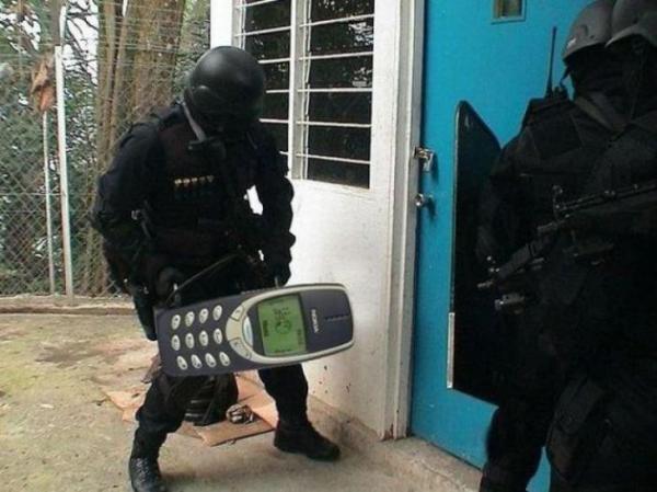 CS比赛为何禁止防爆盾的使用？原因解析