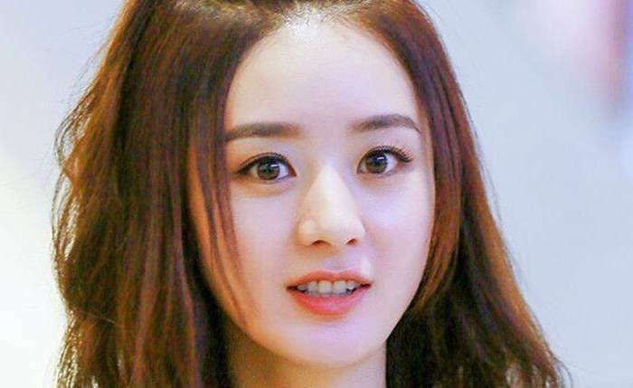 女明星八卦探秘,神秘小巷店铺背后的故事