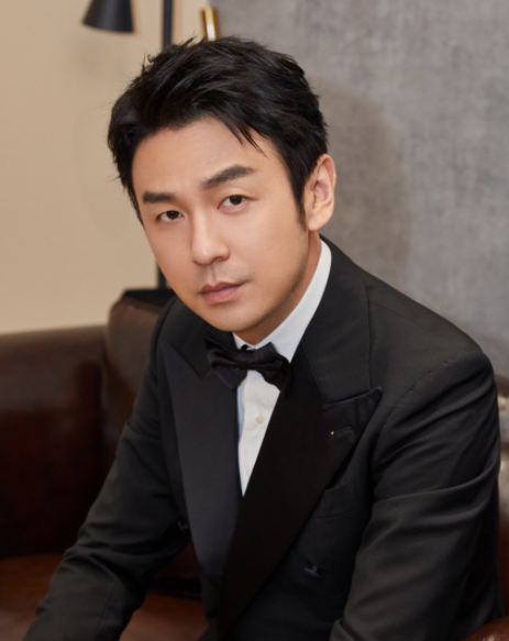 男大陆演员旅行日志,探寻自然美景,寻找内心宁静