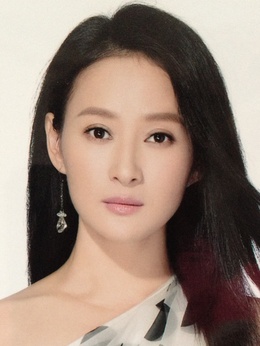 倪迎春，从默默无闻到星光璀璨的成长故事激励人心