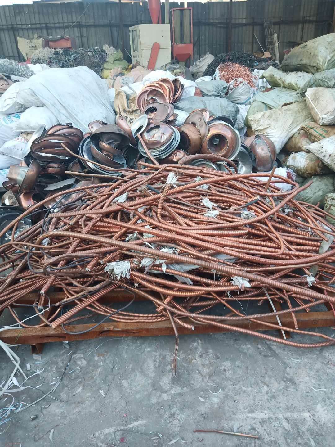废铜价格背后的奇遇与温馨故事