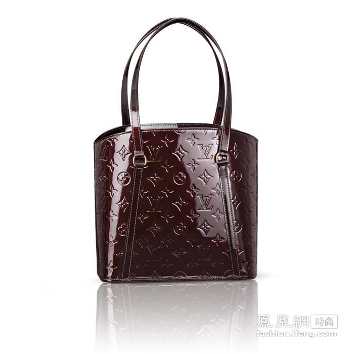 最新时尚皮具,多元解读时尚潮流的首选之选