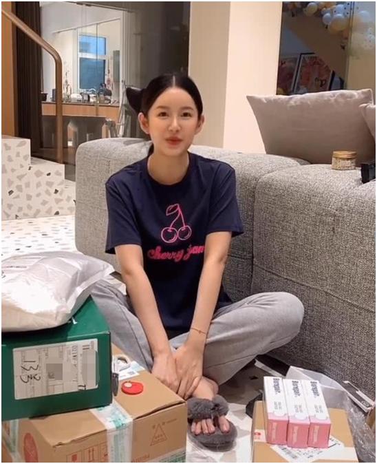张子萱最新动态揭秘，科技新品引领智能生活革新