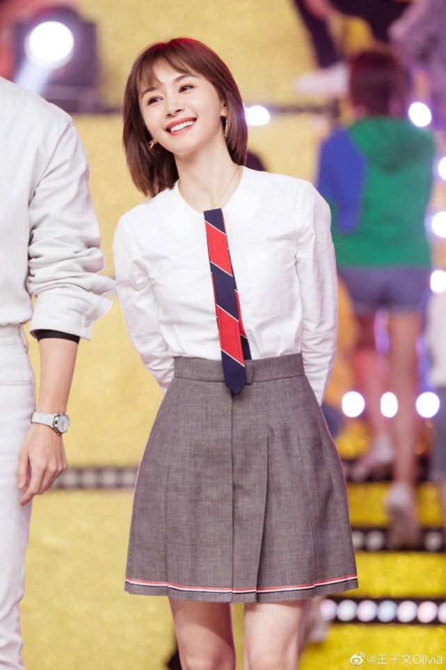 女明星鞋码的秘密,小巷星光时尚鞋坊的独家揭秘