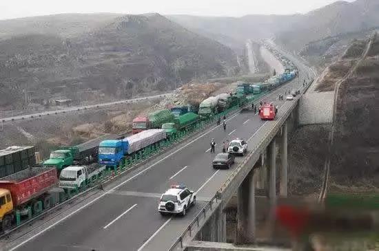 博莱高速实时路况播报，暖心时刻在路上