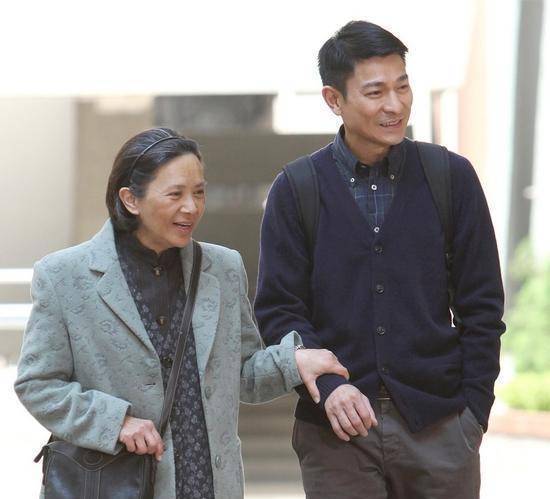 桃姐演员表——感人至深电影的幕后力量