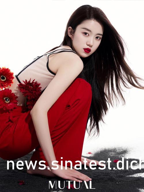 李丽莎最新照片，明星风采的璀璨瞬间展现