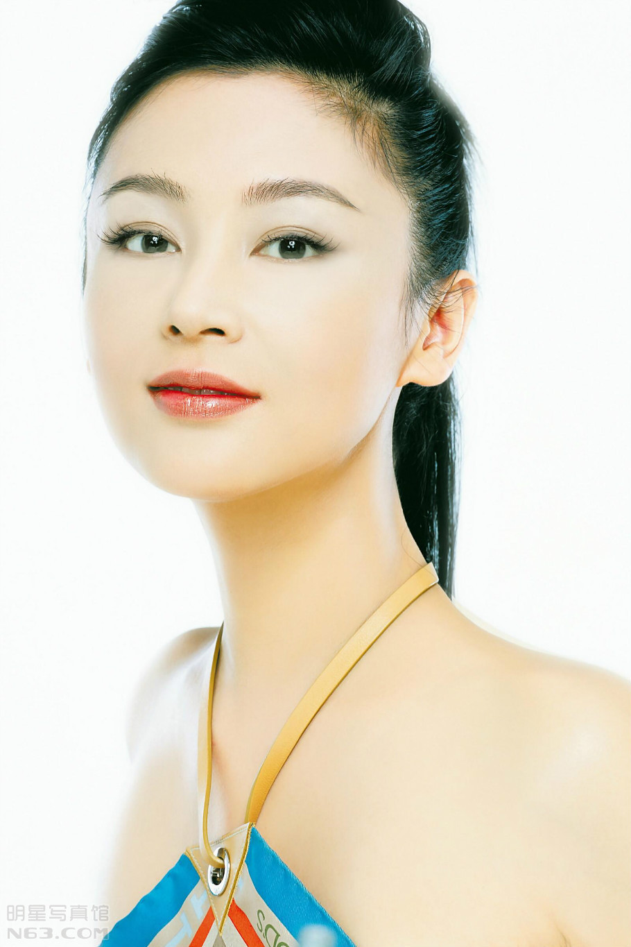 陈红,荧幕之星的人生励志之旅