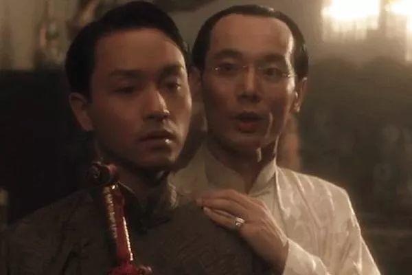 潘长江与自然美景的轻松之旅