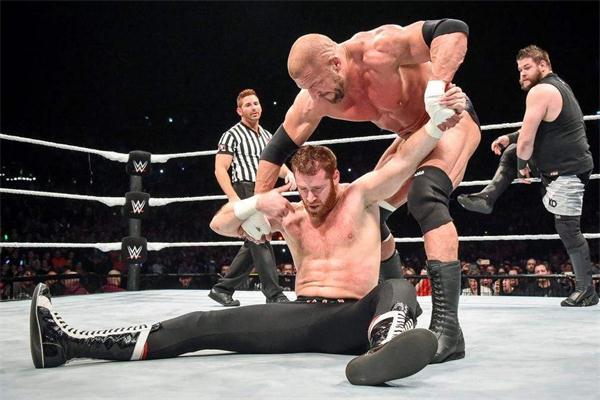 WWE五星比赛，自然美景探险之旅的热血篇章