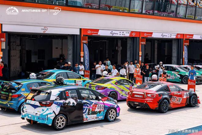 汽车比赛地,热血沸腾的赛场风云大放送!