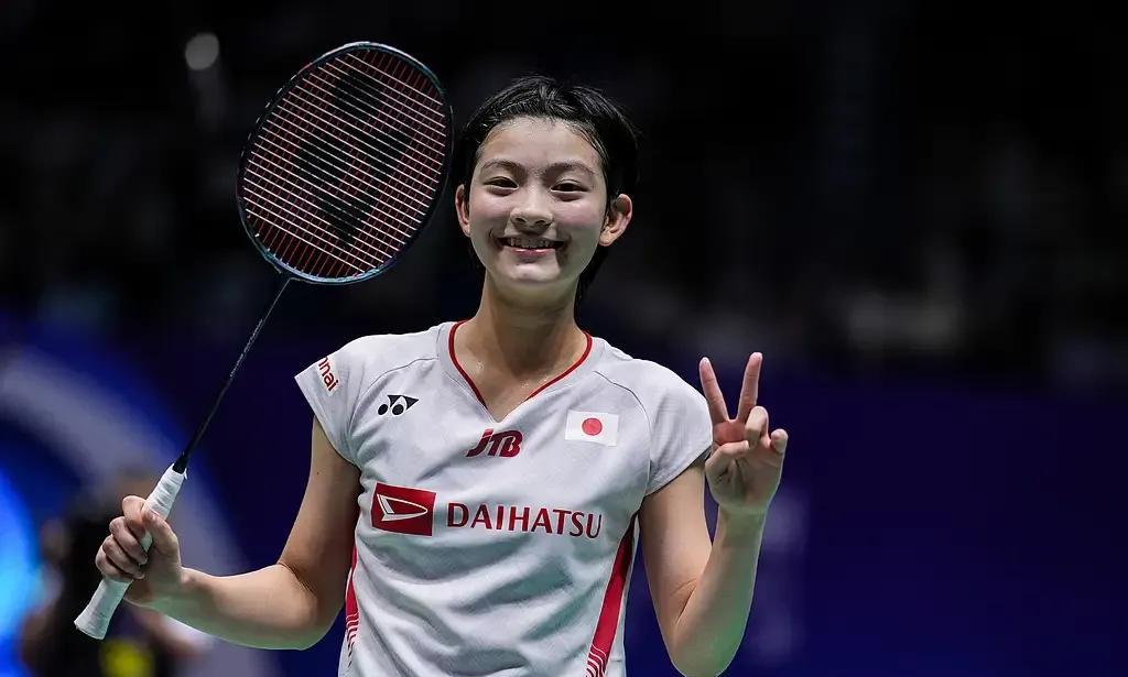 日本最新韩国风情,小巷深处的独特风情小店探索