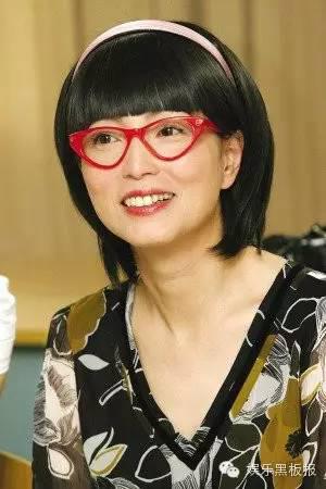 石榴姐的最新时尚潮流、影视动态与生活风采概览